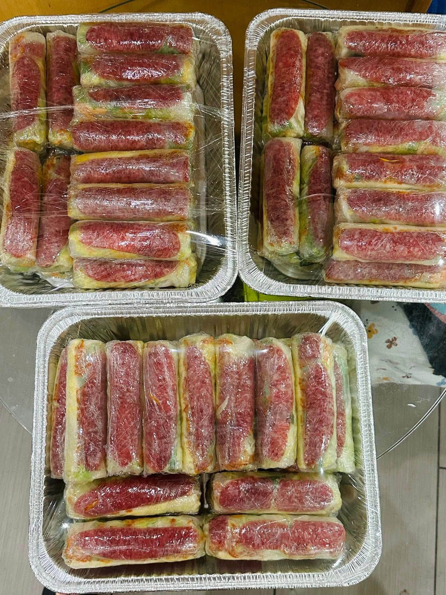 Jicama & Sausage Rolls (min 10 rolls)