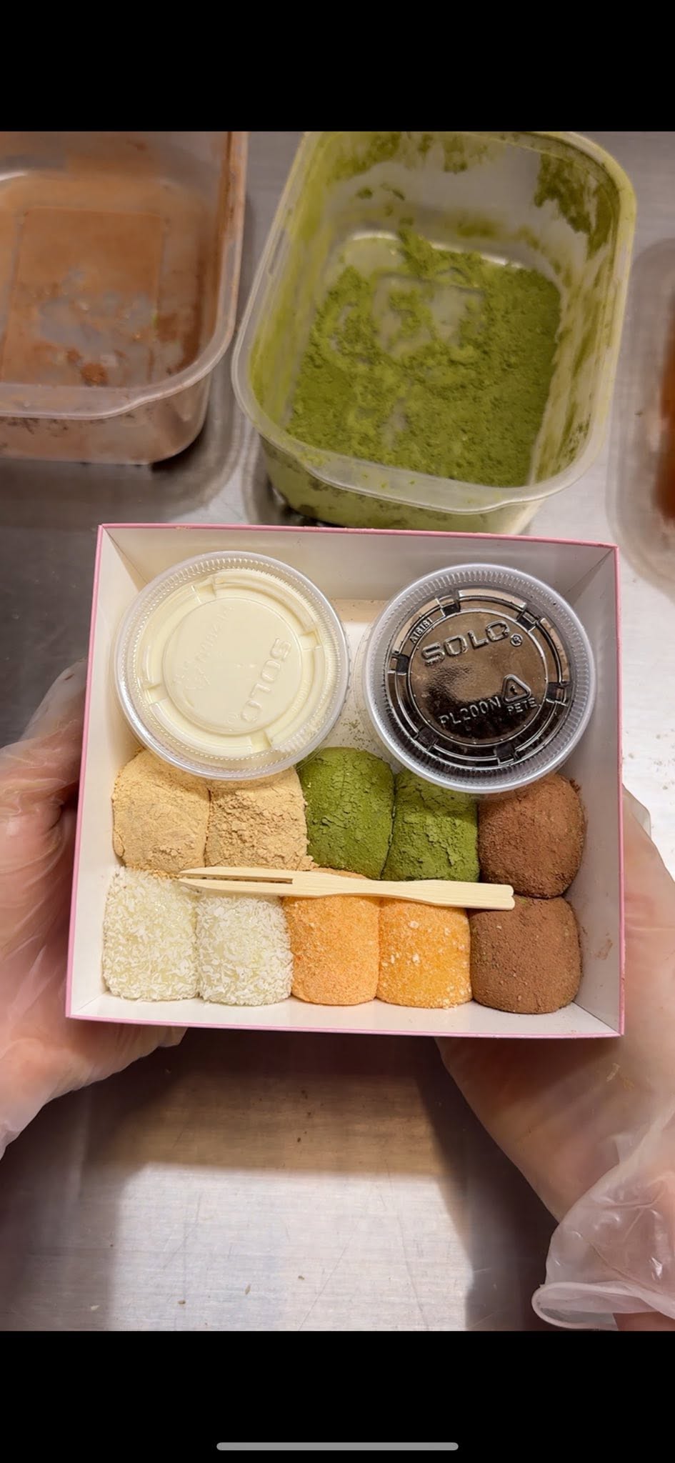 Creamy Mochi Set (5 Flavors with Cream & Toppings) – $15.00 / box