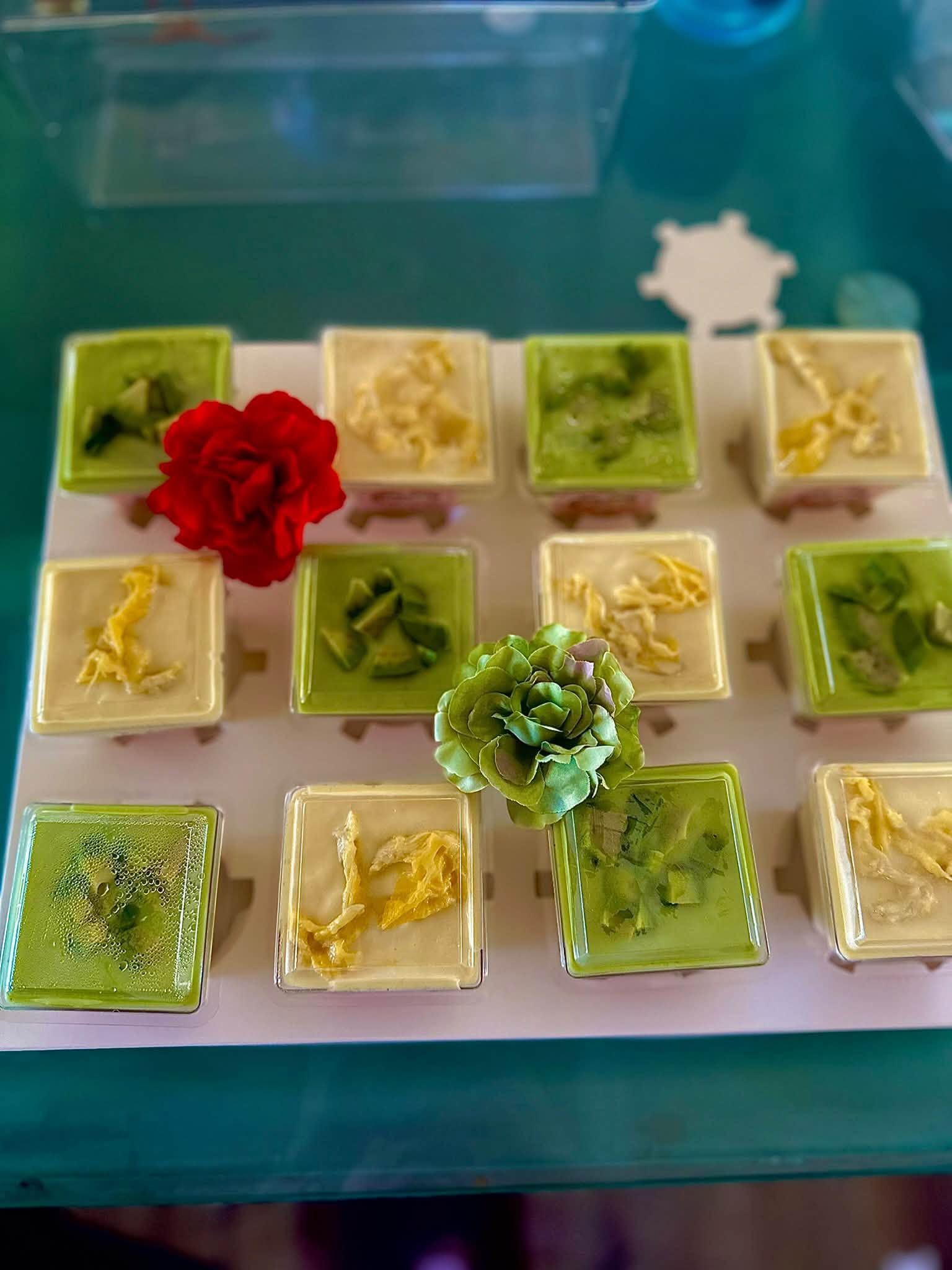 Avocado & Durian Panna Cotta Set (12 cups, 4 oz each) - Set Panna Cotta Bơ & Sầu Riêng (12 ly, 4 oz/ly)
