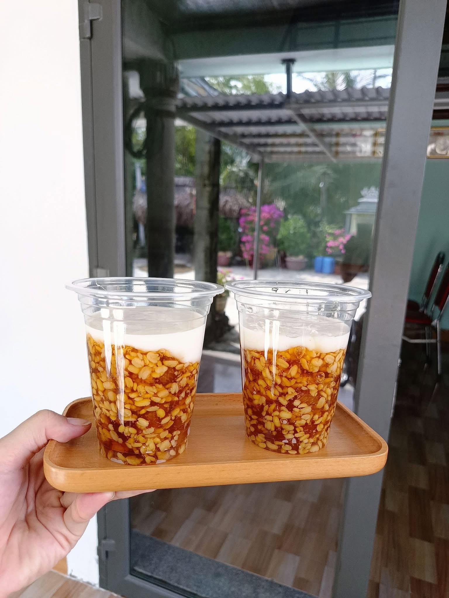 Traditional Pomelo Sweet Soup with Coconut Milk (1 cup 8oz)