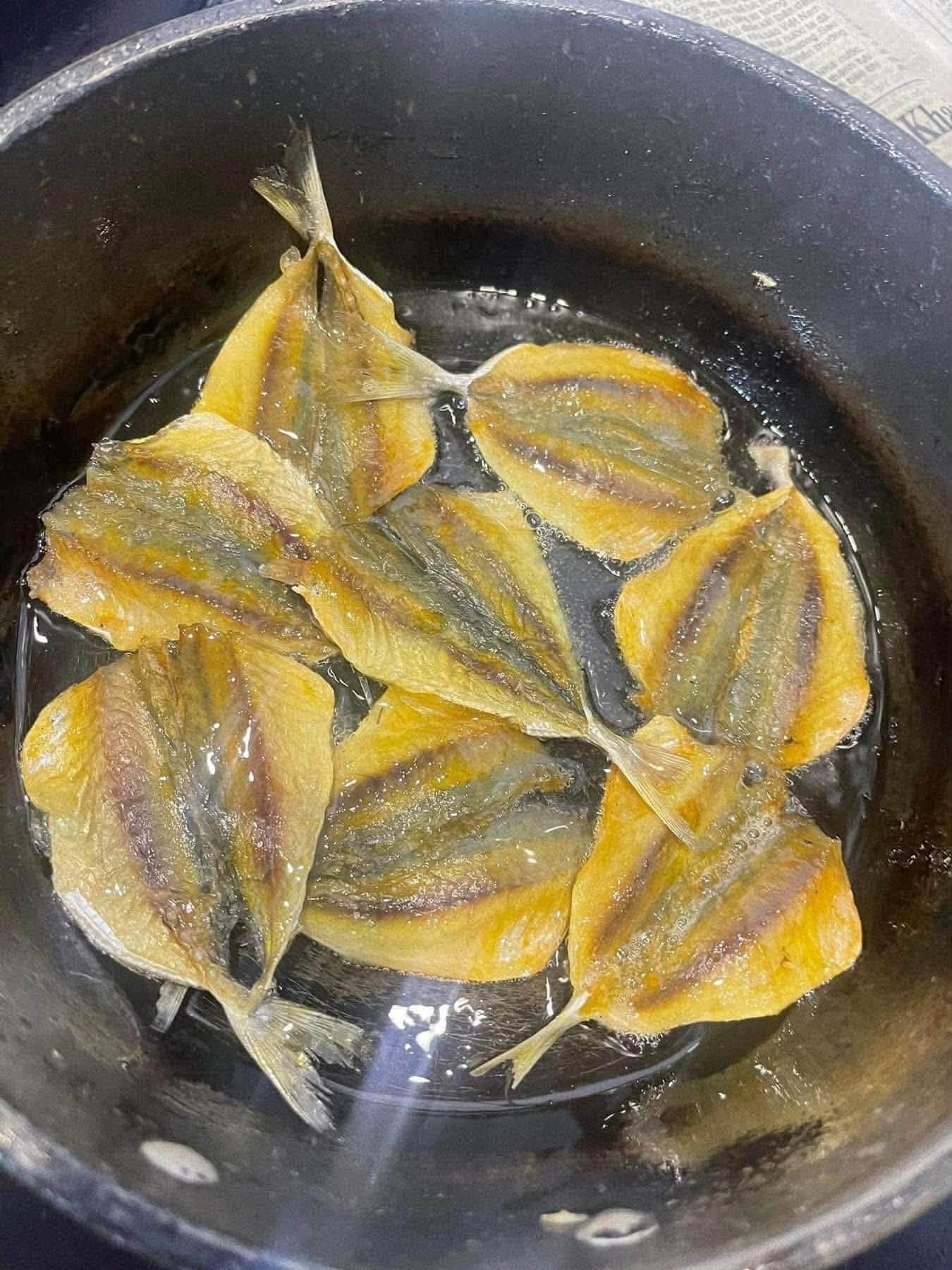 Premium Butterfly-Cut Dried Yellowstripe Scad
