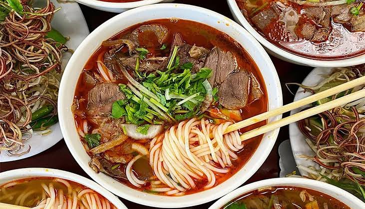 Vietnamese Spicy Beef Noddle - Bún Bò Huế