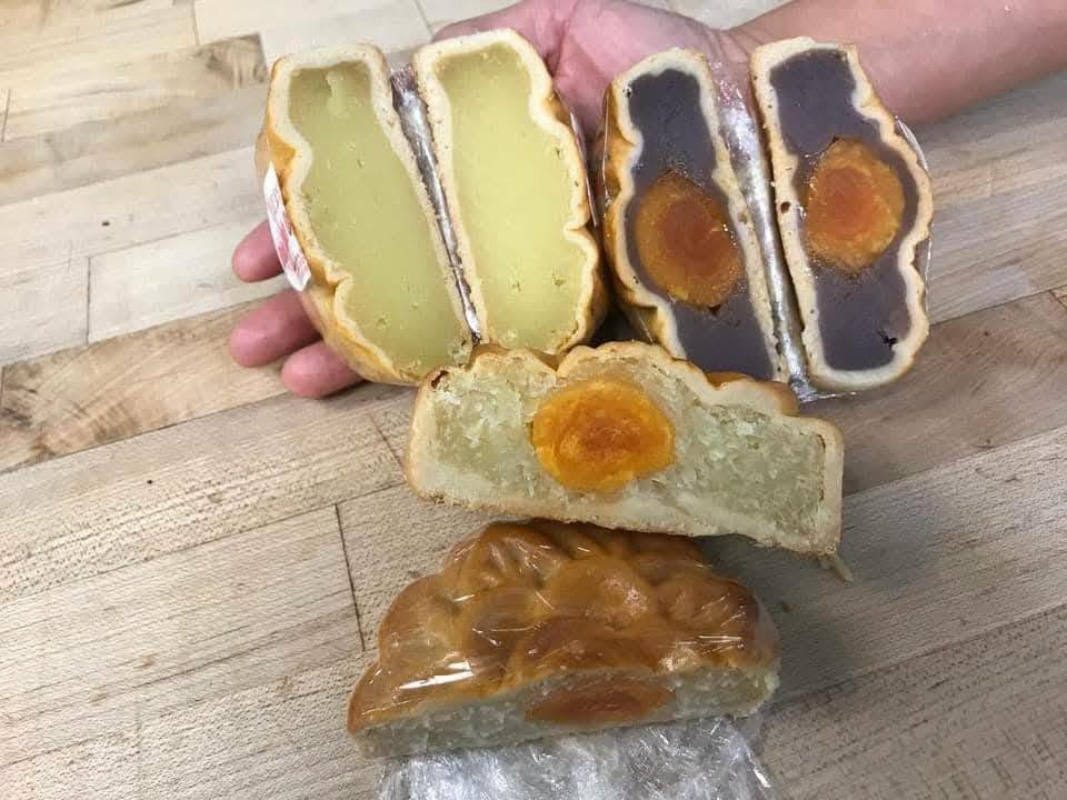 Classic Sweet Paste Mooncakes (Mung Bean / Lotus / Coconut / Taro / Green Tea)