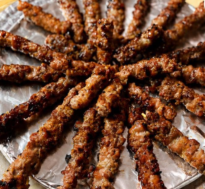 Charcoal-Grilled Pork Skewers