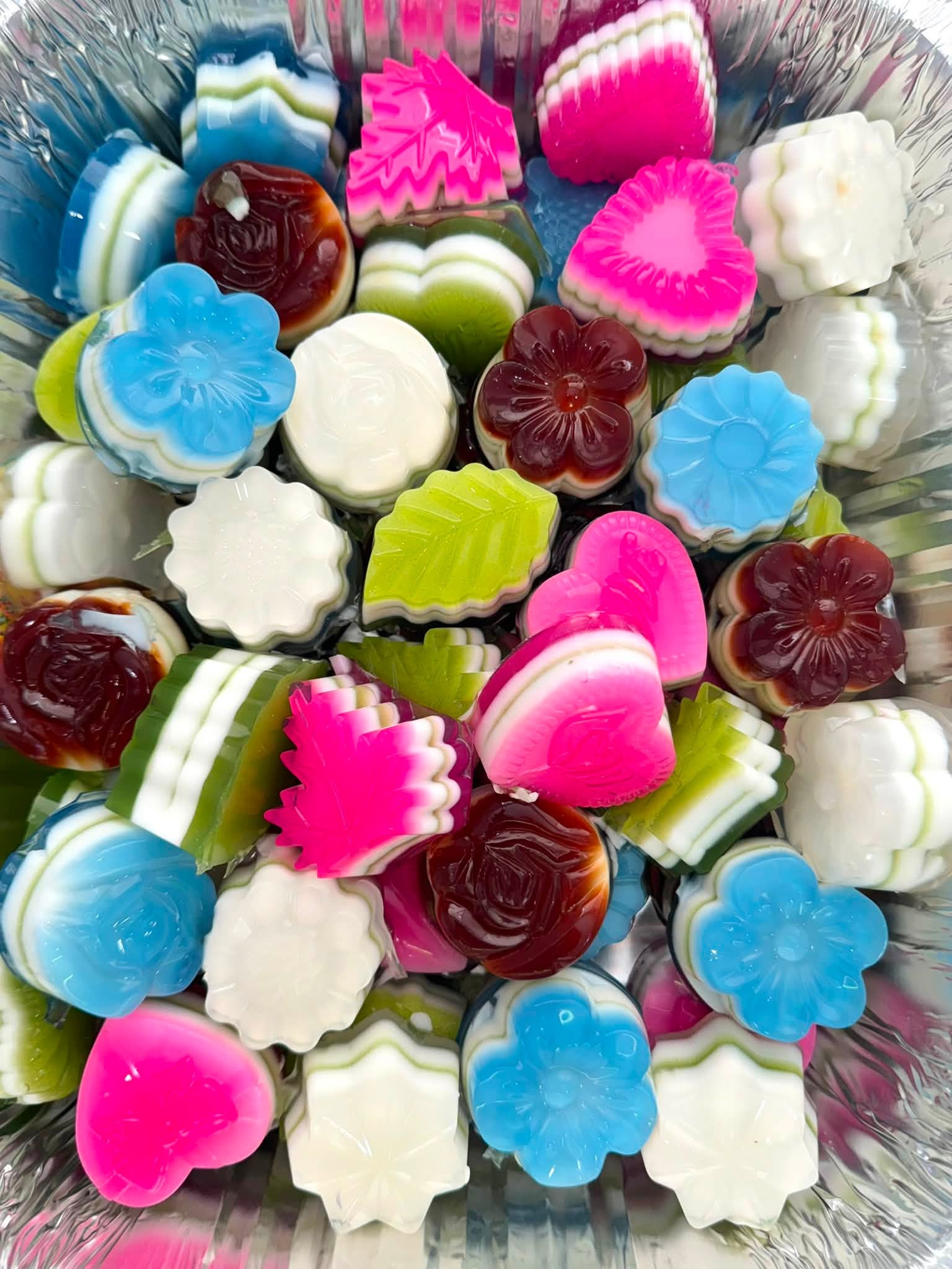 Deluxe Flan-Filled Mini Jelly Tray (64 pcs)