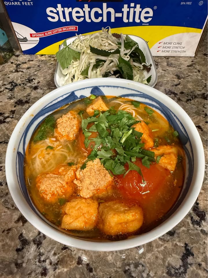 Field Crab Vermicelli Soup (Bún Riêu Cua Đồng)